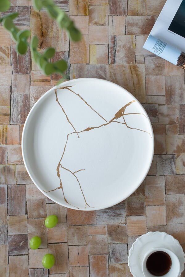 Wabi - Sabi Large Ceramic Round Plate White/Gold Luxury Co