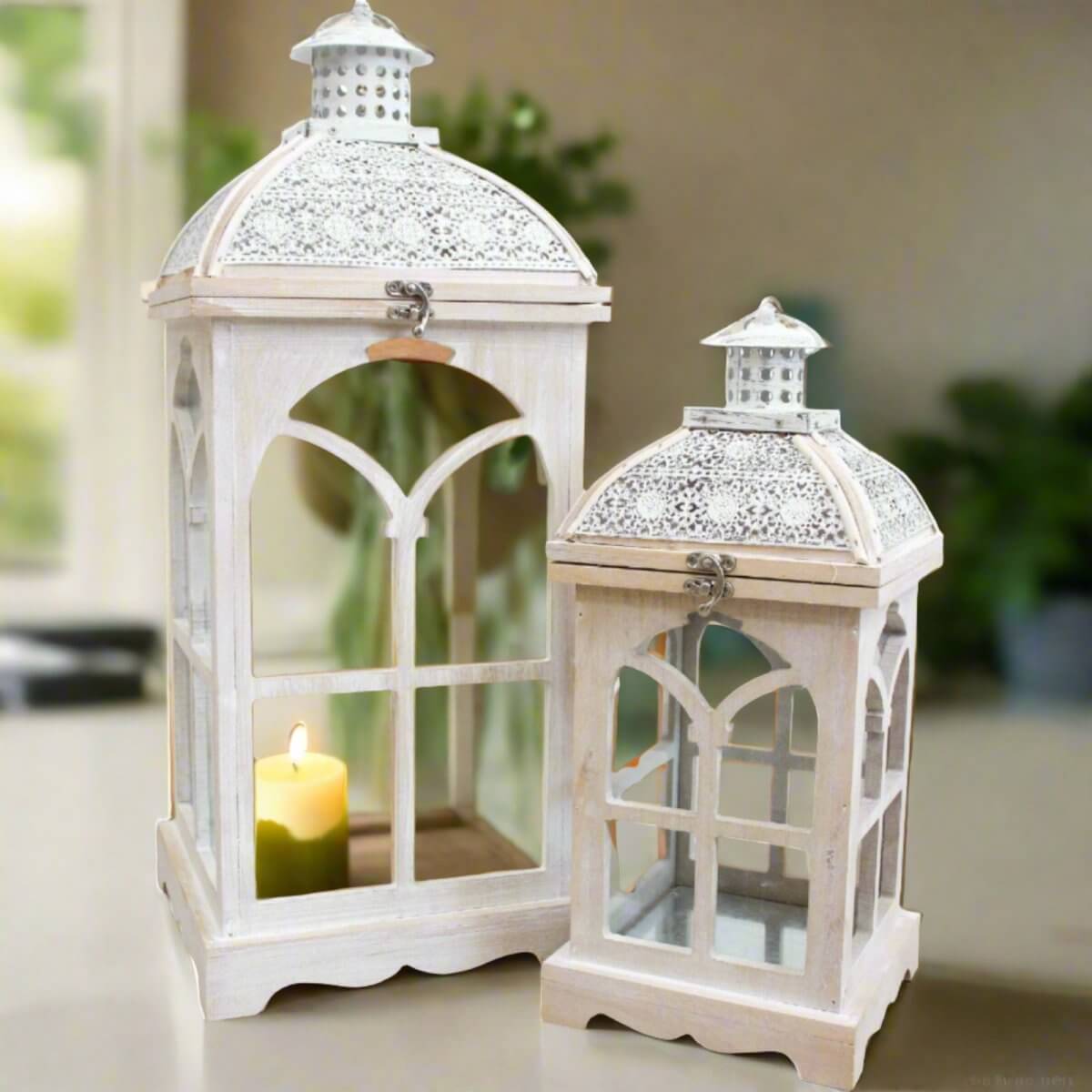 Arabesque White Champagne Lantern Set