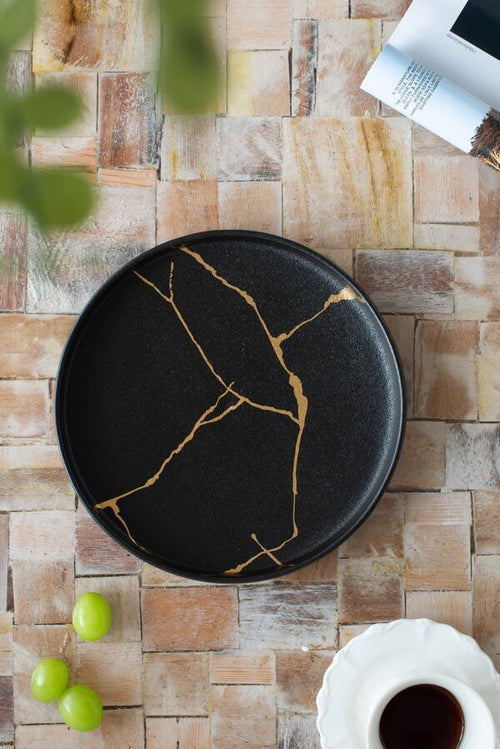 Small Ceramic Plate Wabi-Sabi Small Ceramic Plate Black/Gold