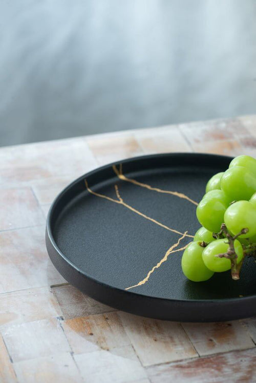Small Ceramic Plate Wabi-Sabi Small Ceramic Plate Black/Gold