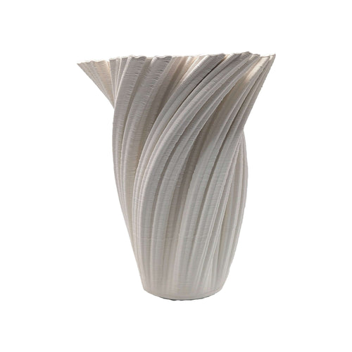 Milly 3D Printed Porcelain Flower Vase – White Sculptural, 29cmDiscover elegance with the Milly 3D porcelain vase—a stunning blend of technology and timeless art. Ideal for any decor.