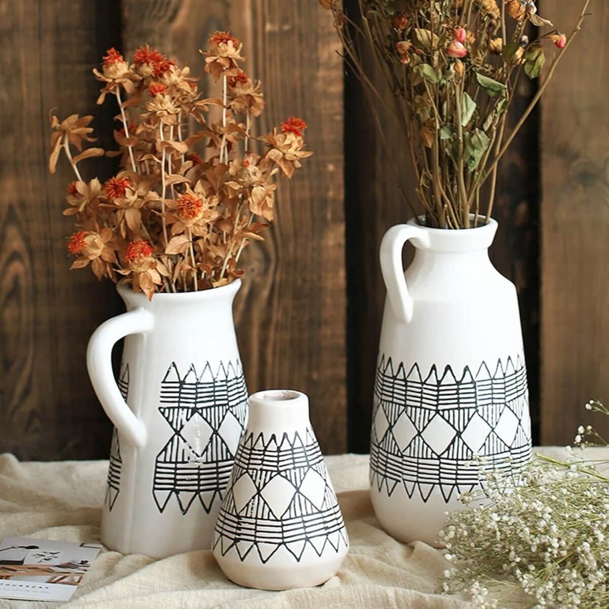 Sahara Painted Ceramic Jug White & Black 25cm Luxury Co