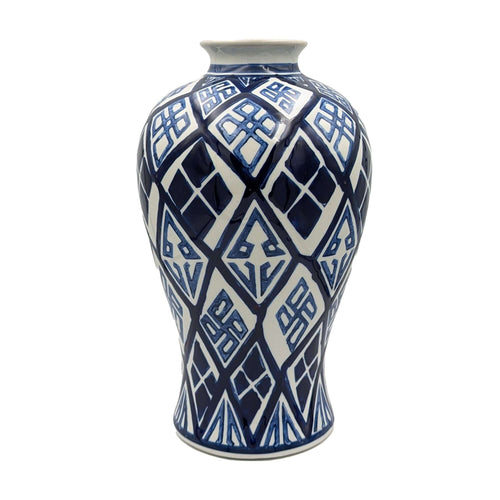 Valora Large Blue and White Ceramic Vase – Decorative, 42cmShop the Valora Large Blue and White Ceramic Vase. A stunning 42cm statement piece that blends classic charm with modern flair.